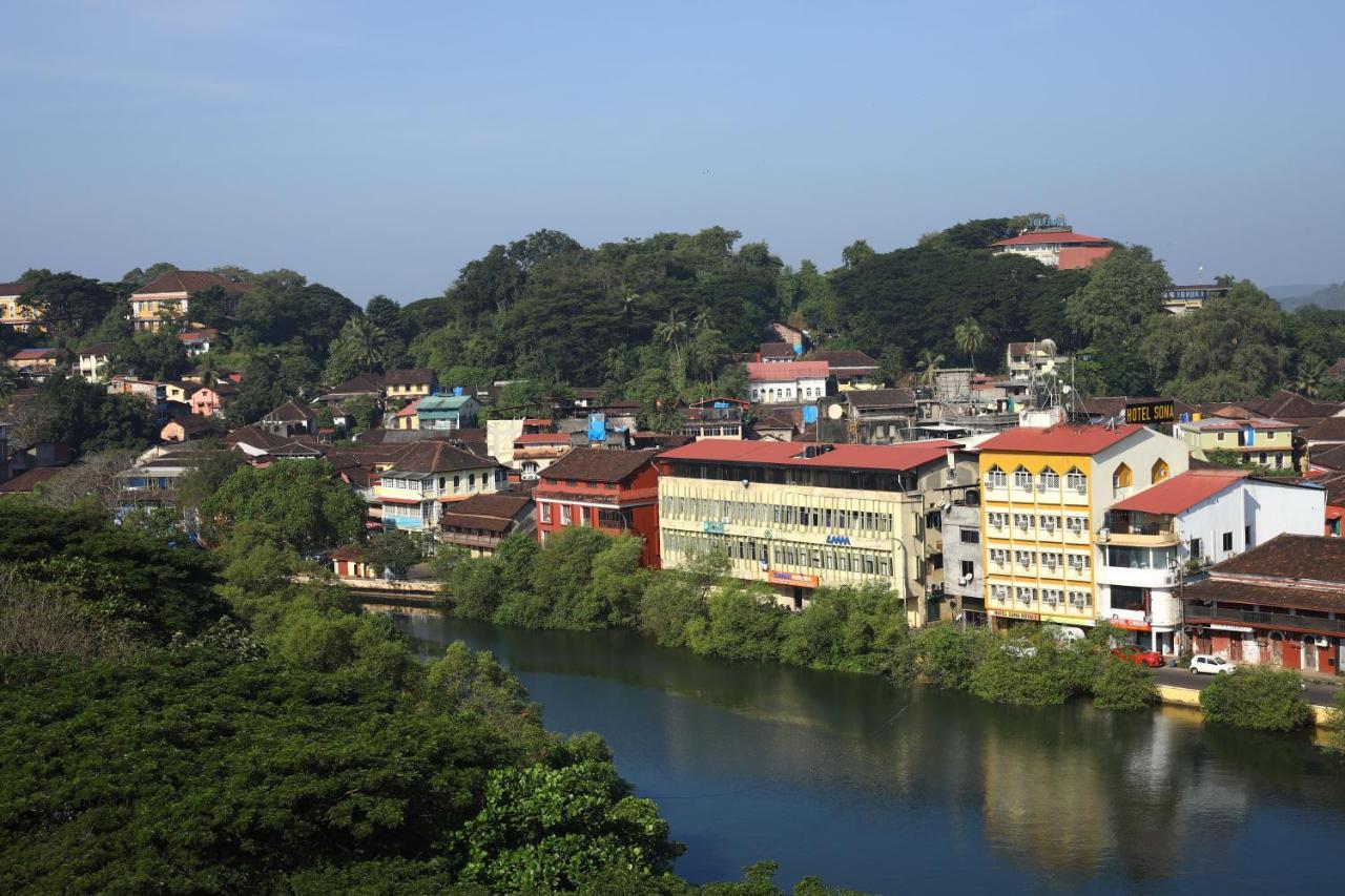 Hotel Sona Panaji Bagian luar foto